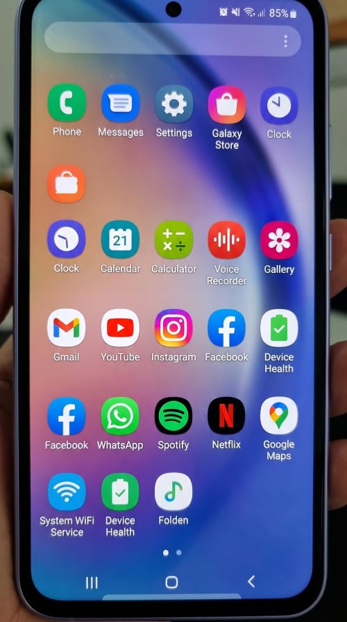 Galaxy A54 app drawer with no obvious monitoring entry showing Spynger's stealth disguise.