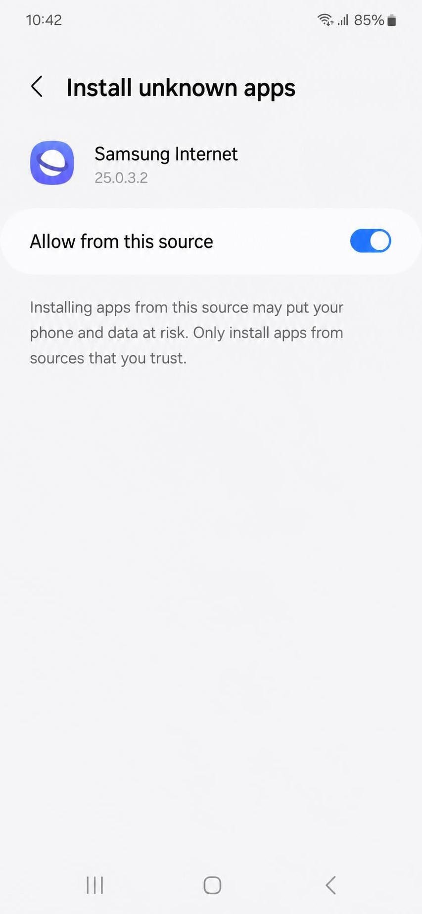 Android Settings on a Samsung Galaxy with the "Install unknown apps" toggle being enabled for the browser, the step required to sideload a monitoring app.