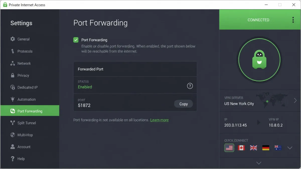 Private Internet Access desktop settings with port forwarding enabled and a forwarded port number shown.