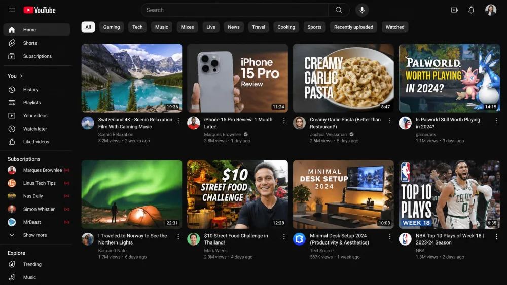 The YouTube home feed loading fresh, correct video thumbnails right after clearing the cache, replacing previously stuck or outdated thumbnail images.