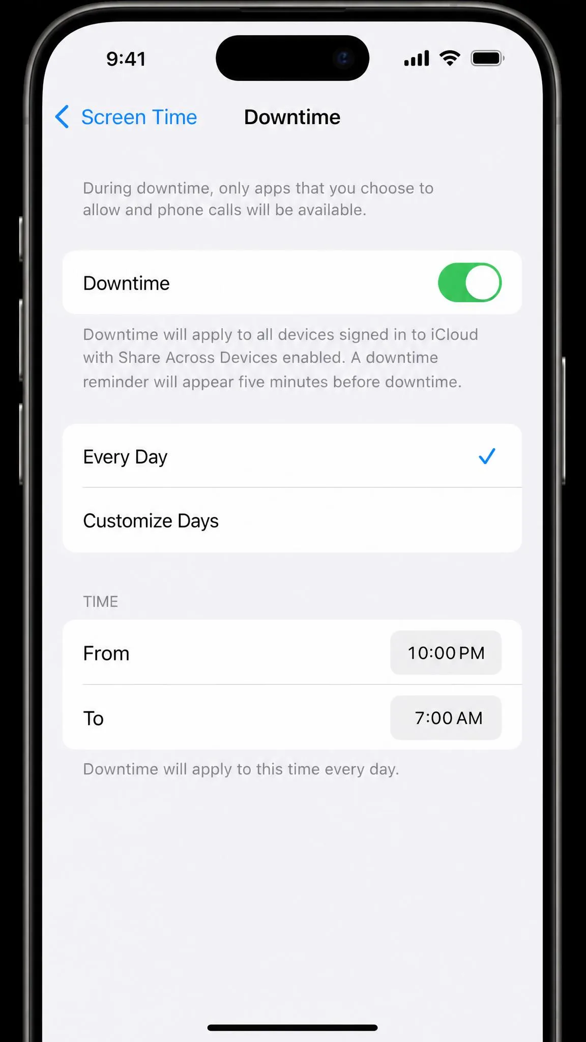 The Downtime settings screen on an iPhone showing the schedule toggle and the start and end time selectors for the block.