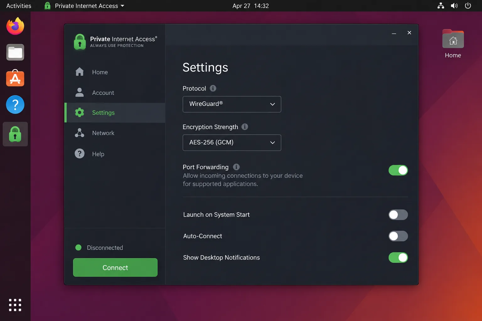 Private Internet Access's Linux desktop app on Ubuntu with the Settings panel open, showing protocol, encryption strength and port forwarding toggles.