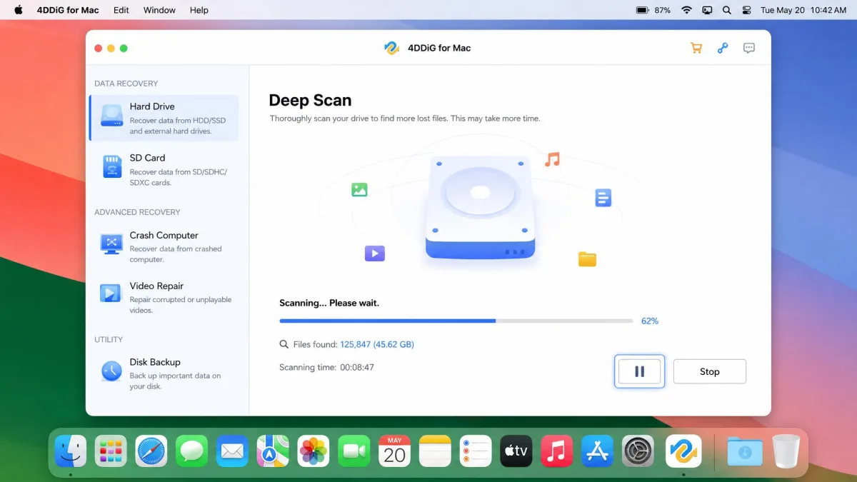 4DDiG for Mac Deep Scan running on an Apple silicon MacBook, showing a progress bar at 62 percent, a running file count, and the pause button highlighted.