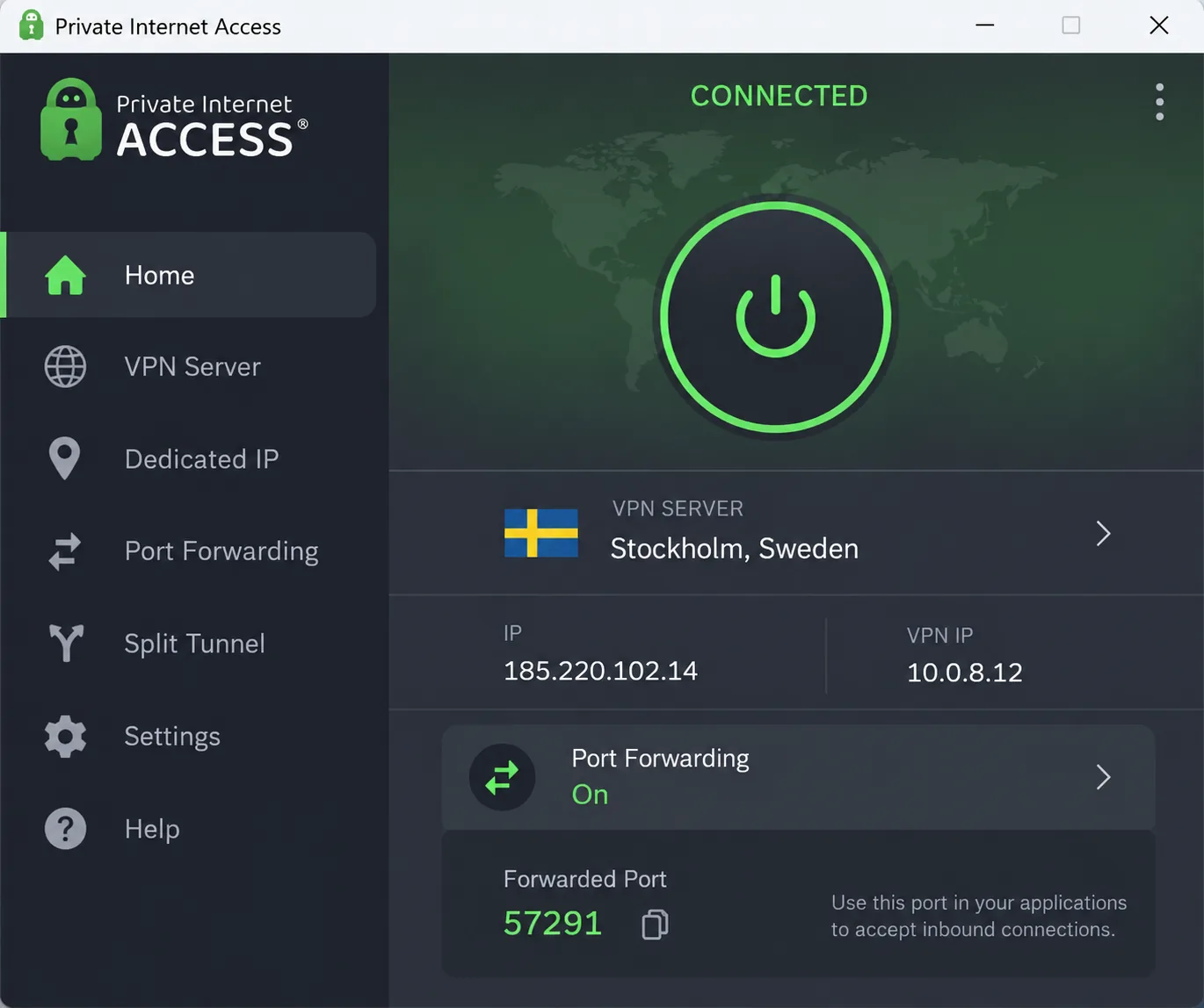 PIA's desktop app with port forwarding switched on and a forwarded port number under the connect button.